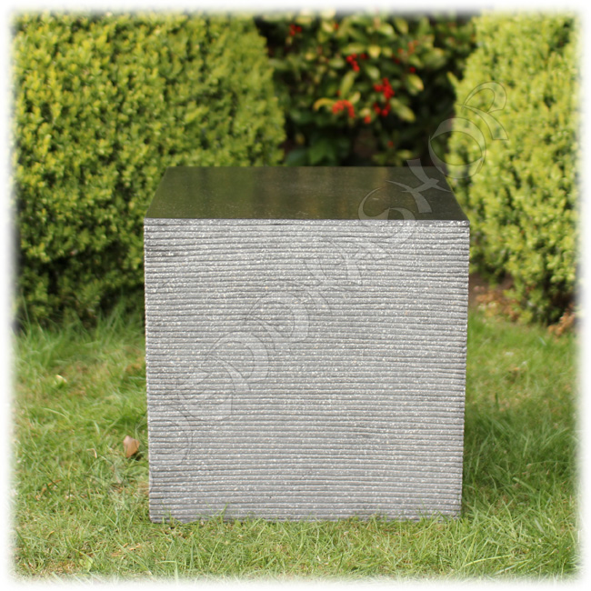 Terrazzo sokkel geribbeld