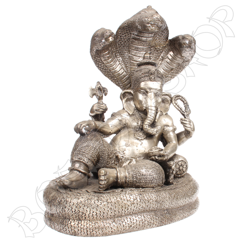 Handgemaakte bronzen Ganesha op slang